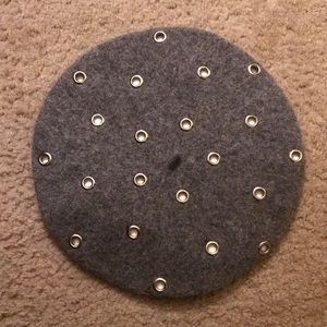 Grommet Beret